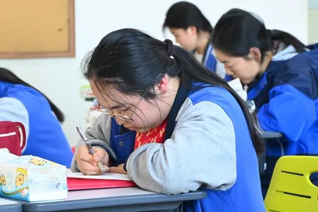 “词”王争霸 | 决胜恒德英语最强“单词王”！