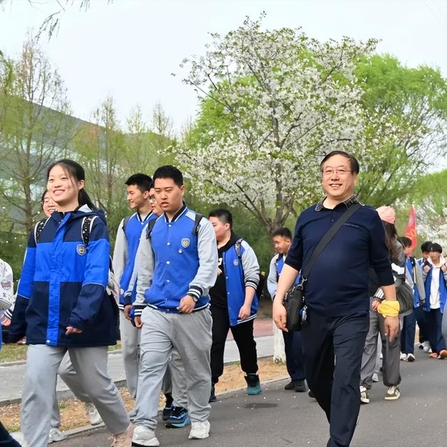 18千米 | 恒德学子用远足铸就坚韧