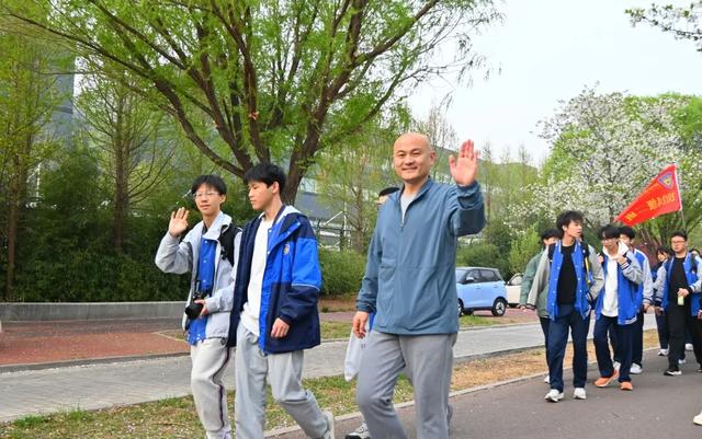 18千米 | 恒德学子用远足铸就坚韧